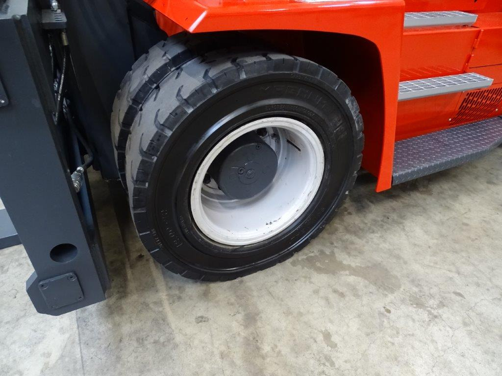 Kalmar DCE120-6 - Дизел вилушкар: слика 4 Kalmar DCE120-6 - Дизел вилушкар: слика 4