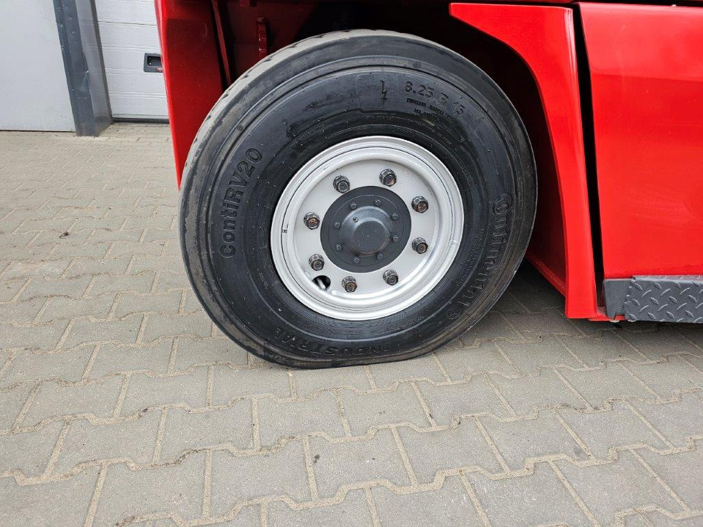 Kalmar DCF80-9H - Дизел вилушкар: слика 2 Kalmar DCF80-9H - Дизел вилушкар: слика 2