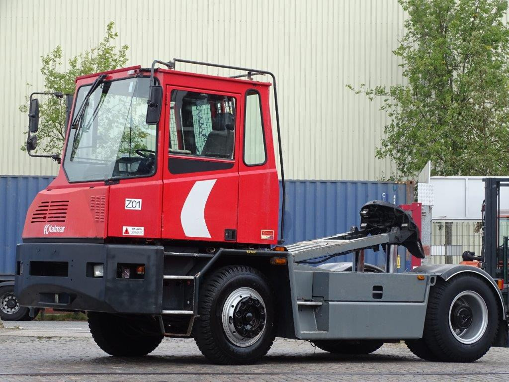 Kalmar TTX182A - Strassenzulassung - Трактор на терминалот: слика 1 Kalmar TTX182A - Strassenzulassung - Трактор на терминалот: слика 1