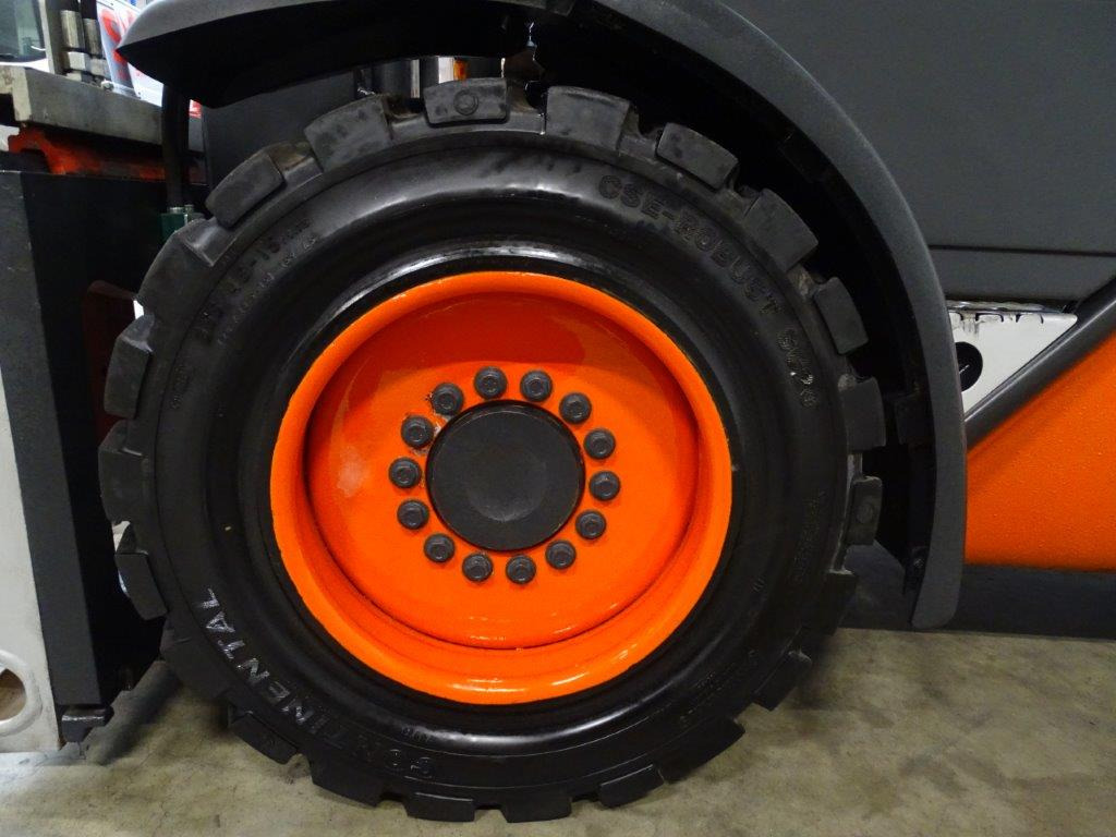 Linde H30D - TRIPLEX - Дизел вилушкар: слика 2 Linde H30D - TRIPLEX - Дизел вилушкар: слика 2