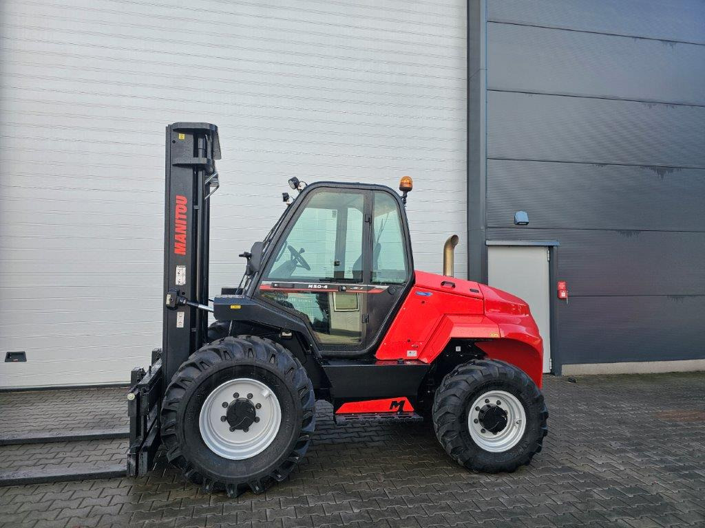 Manitou M50-4D - TRIPLEX- 4x4 - Вилушкар за груб терен: слика 1 Manitou M50-4D - TRIPLEX- 4x4 - Вилушкар за груб терен: слика 1