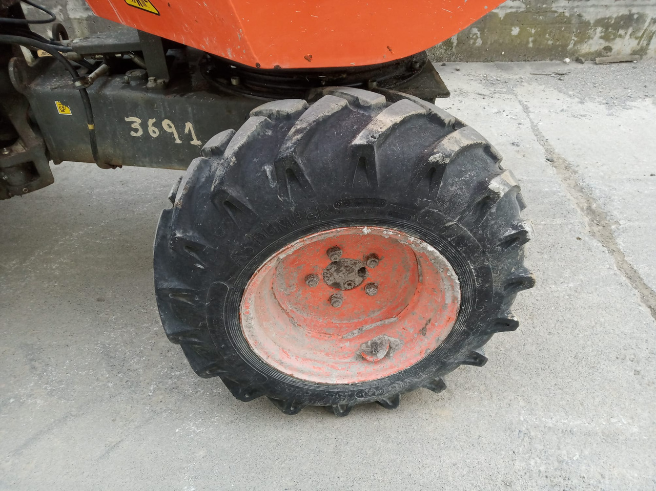 Лизинг на  AUSA D150 AHG AUSA D150 AHG: слика 13