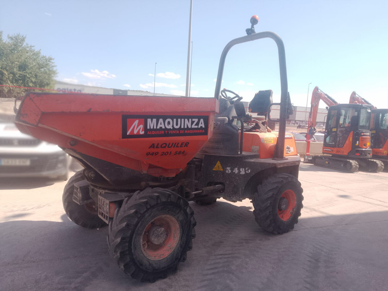 AUSA D350 AHG - Мини истоварувач: слика 1 AUSA D350 AHG - Мини истоварувач: слика 1