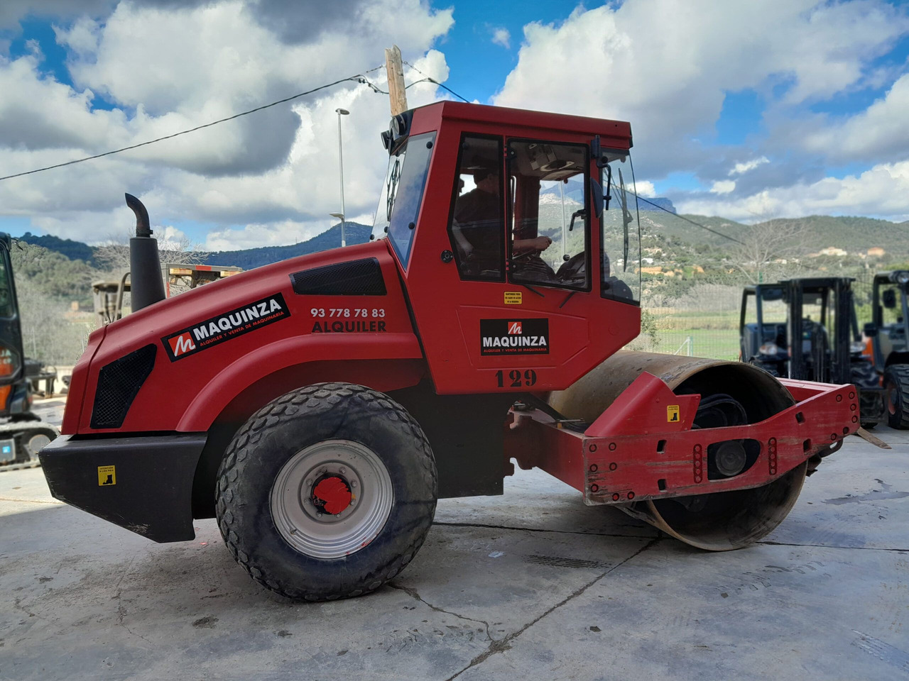 BOMAG BW177D4 - Компактор: слика 1 BOMAG BW177D4 - Компактор: слика 1