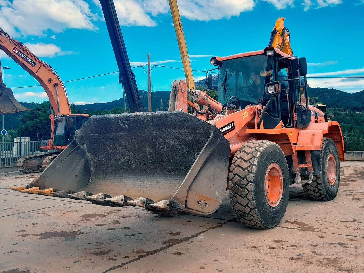 DOOSAN DL250-3 - Натоварувач на тркала: слика 4 DOOSAN DL250-3 - Натоварувач на тркала: слика 4