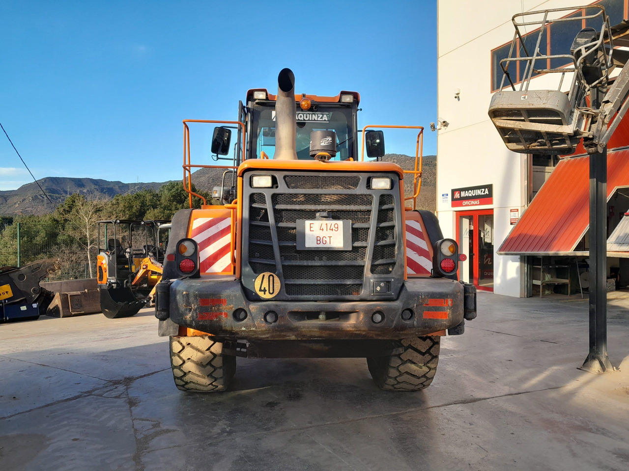 DOOSAN DL300 L/AUX - Натоварувач на тркала: слика 4 DOOSAN DL300 L/AUX - Натоварувач на тркала: слика 4