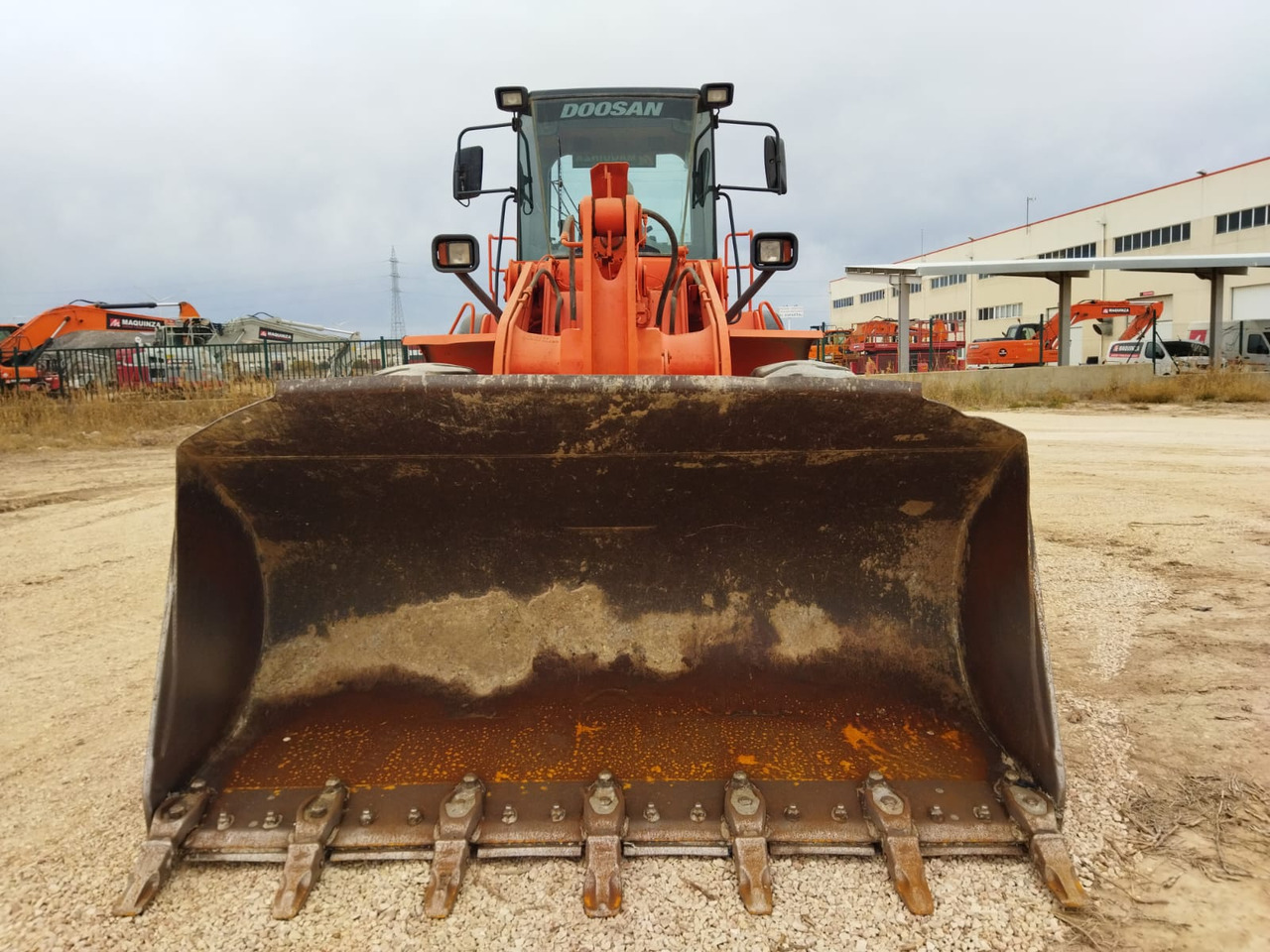 DOOSAN DL300 - Натоварувач на тркала: слика 4 DOOSAN DL300 - Натоварувач на тркала: слика 4