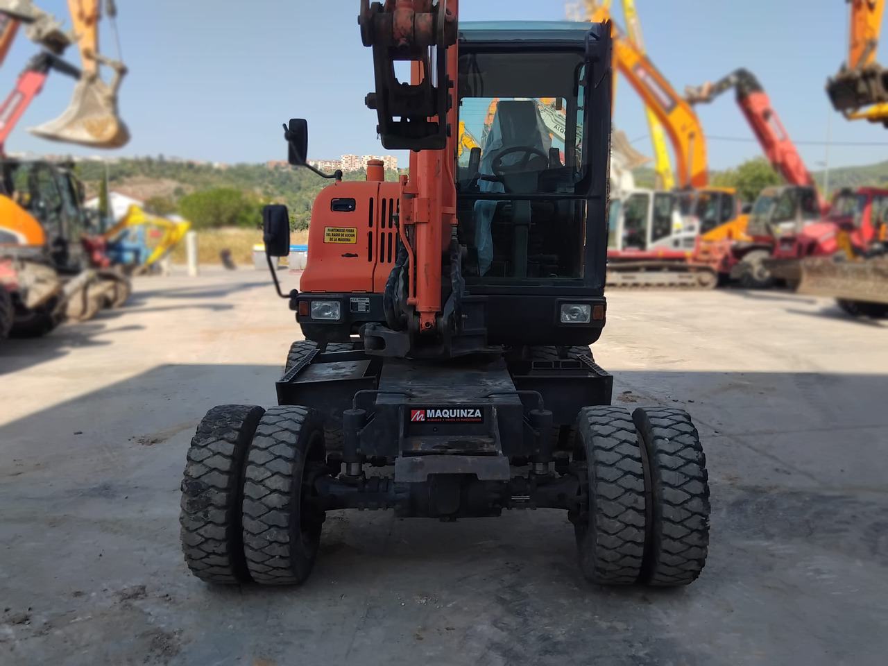 DOOSAN DX55W - Мини багер: слика 5 DOOSAN DX55W - Мини багер: слика 5