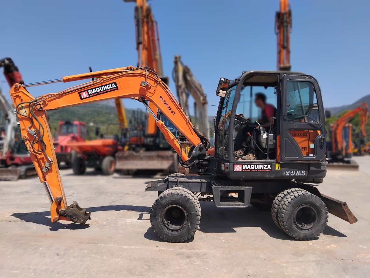 DOOSAN DX55W - Мини багер: слика 2 DOOSAN DX55W - Мини багер: слика 2