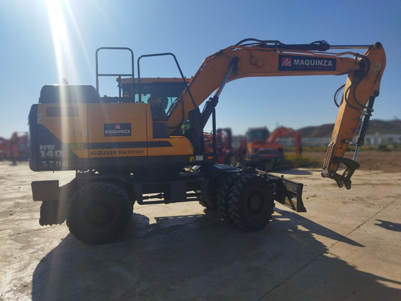 HYUNDAI HW140 - Багер на тркала: слика 3 HYUNDAI HW140 - Багер на тркала: слика 3