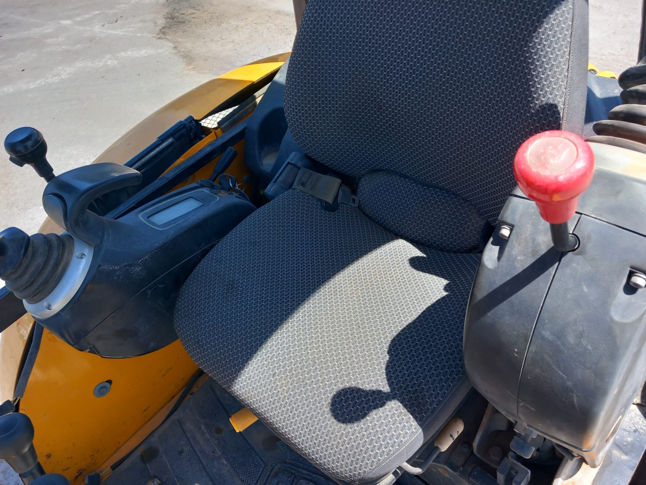 JCB 8030ZTS - Мини багер: слика 5 JCB 8030ZTS - Мини багер: слика 5