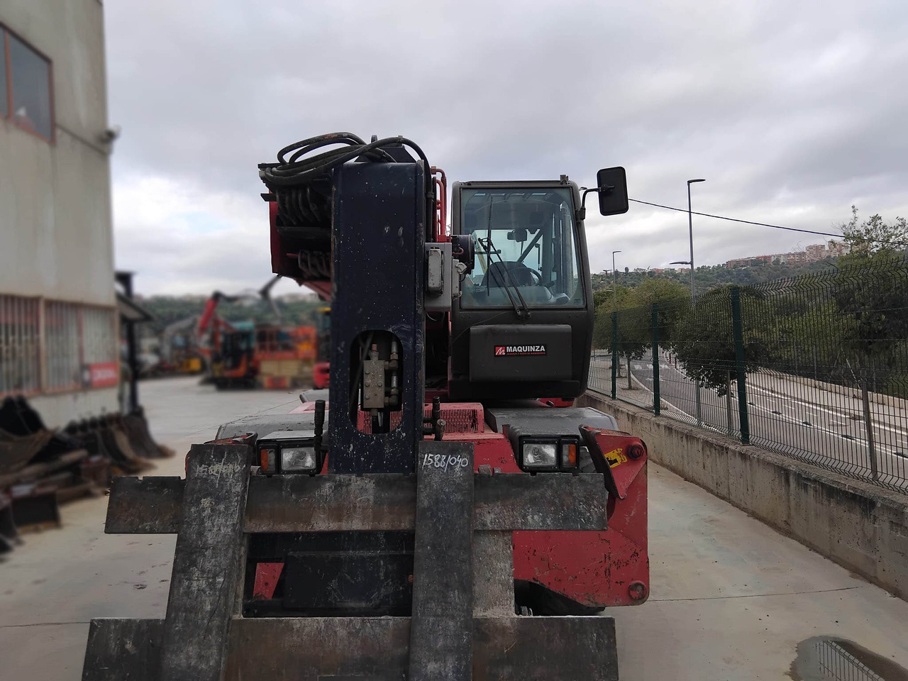 MANITOU MRT1635 - Телескопски ракувач: слика 5 MANITOU MRT1635 - Телескопски ракувач: слика 5