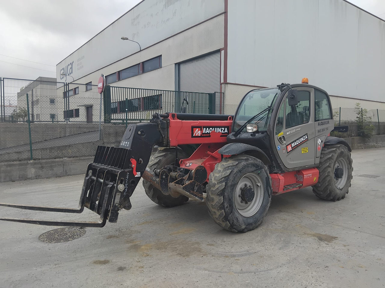 MANITOU MT1335 EASY - Телескопски ракувач: слика 4 MANITOU MT1335 EASY - Телескопски ракувач: слика 4