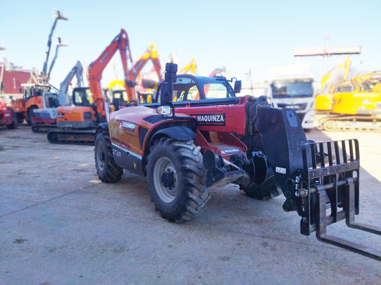 MANITOU MT1335 EASY - Телескопски ракувач: слика 3 MANITOU MT1335 EASY - Телескопски ракувач: слика 3