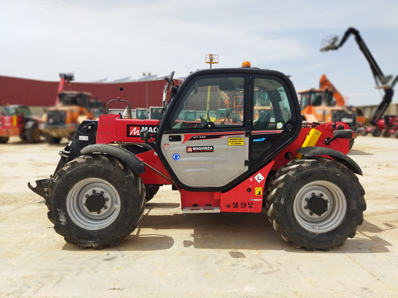 MANITOU MT733 EASY 75D - Телескопски ракувач: слика 1 MANITOU MT733 EASY 75D - Телескопски ракувач: слика 1