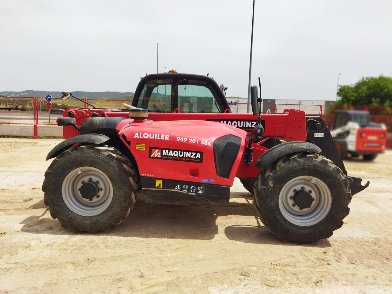 MANITOU MT733 EASY 75D - Телескопски ракувач: слика 3 MANITOU MT733 EASY 75D - Телескопски ракувач: слика 3