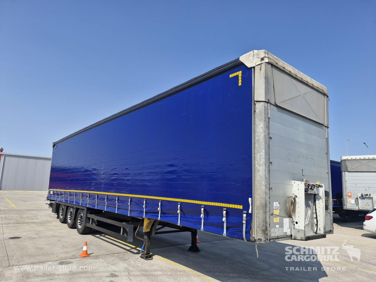 SCHMITZ Curtainsider Varios - Полуприколка со церада: слика 1 SCHMITZ Curtainsider Varios - Полуприколка со церада: слика 1