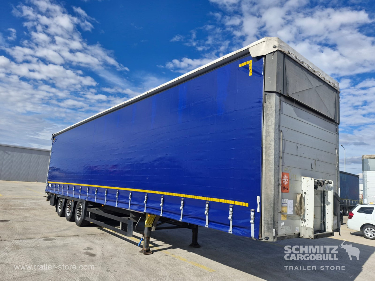 SCHMITZ Curtainsider Varios - Полуприколка со церада: слика 1 SCHMITZ Curtainsider Varios - Полуприколка со церада: слика 1