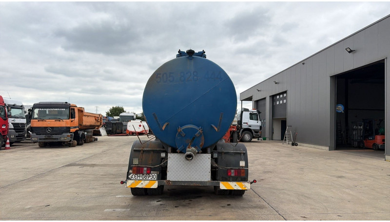 DAF 75 ATI 270 (10500 L / MANUAL PUMP / MANUAL GEARBOX / STEEL SUSP. / LAMES / POMPE MANUELLE) - Вакуумски камион: слика 5 DAF 75 ATI 270 (10500 L / MANUAL PUMP / MANUAL GEARBOX / STEEL SUSP. / LAMES / POMPE MANUELLE) - Вакуумски камион: слика 5