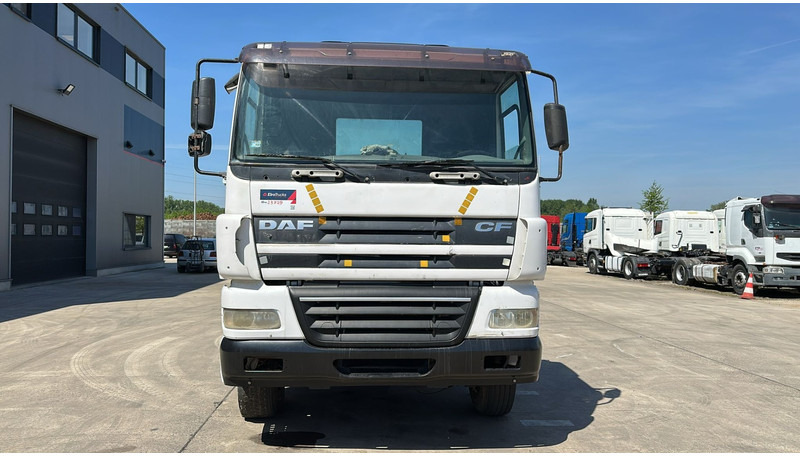 DAF 85 CF 430 (EURO 3 / MANUAL GEARBOX / BOITE MANUELLE / BIG HUB / 8X4 / STEEL SUSP. / LAMES) - Камион со кабинска шасија: слика 2 DAF 85 CF 430 (EURO 3 / MANUAL GEARBOX / BOITE MANUELLE / BIG HUB / 8X4 / STEEL SUSP. / LAMES) - Камион со кабинска шасија: слика 2
