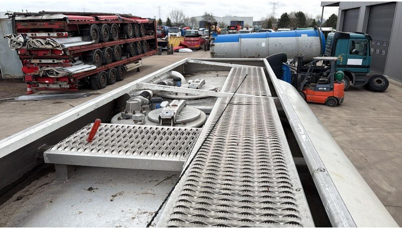 Камион цистерна DAF CF 75.290 (15000L / 2 COMPARTIMENTS / MANUAL PUMP / EURO 2 / MANUAL GEARBOX): слика 11