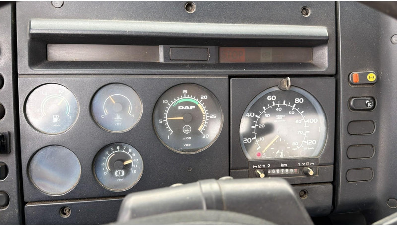 Камион цистерна DAF CF 75.290 (15000L / 2 COMPARTIMENTS / MANUAL PUMP / EURO 2 / MANUAL GEARBOX): слика 14