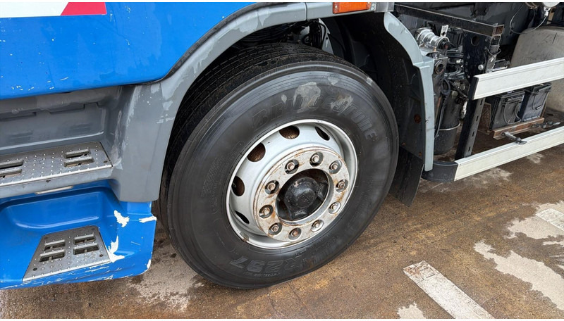 Камион цистерна DAF CF 75.290 (15000L / 2 COMPARTIMENTS / MANUAL PUMP / EURO 2 / MANUAL GEARBOX): слика 8