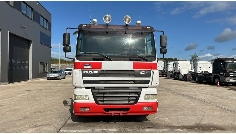 DAF CF 85.430 (20270 LITERS / EURO 3 / TOP CONDITION !!! / PARFAIT ETAT / 6X2 / BOITE MANUELLE) - Камион цистерна: слика 2 DAF CF 85.430 (20270 LITERS / EURO 3 / TOP CONDITION !!! / PARFAIT ETAT / 6X2 / BOITE MANUELLE) - Камион цистерна: слика 2