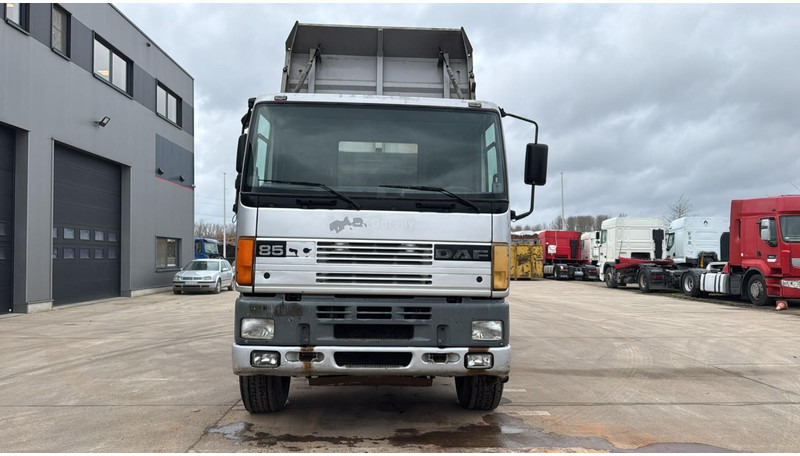 DAF CF 85.430 (PERFECT CONDITION / EURO 2 / BIG AXLE / STEEL SUSP. / PARFAIT ETAT) - Кипер: слика 2 DAF CF 85.430 (PERFECT CONDITION / EURO 2 / BIG AXLE / STEEL SUSP. / PARFAIT ETAT) - Кипер: слика 2
