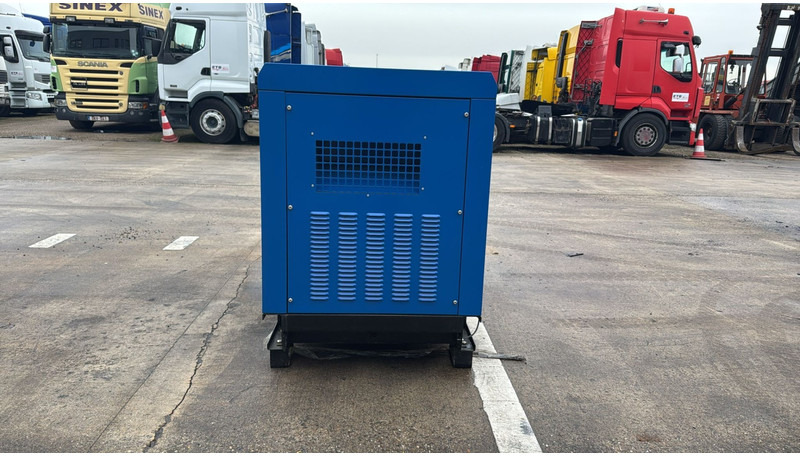 Diesel Generator Set WP41R (41 KVA/ 400V / 1500 RPM / 3 PHASE / 54 A / 50 HZ) - Генераторска поставка: слика 2 Diesel Generator Set WP41R (41 KVA/ 400V / 1500 RPM / 3 PHASE / 54 A / 50 HZ) - Генераторска поставка: слика 2