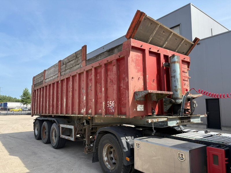 Fruehauf ONCRK22-110A (REMORQUE FRANCAIS / FRENCH TRAILER / DRUM BRAKES / FREINS TAMBOURS) - Кипер полуприколка: слика 2 Fruehauf ONCRK22-110A (REMORQUE FRANCAIS / FRENCH TRAILER / DRUM BRAKES / FREINS TAMBOURS) - Кипер полуприколка: слика 2