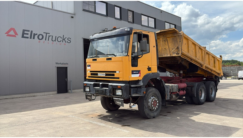 Кипер Iveco Eurotrakker 260 E 34 (POMPE MANUELLE / 6X6 / LAMES / GRAND PONT / STEEL SUSP. / MANUAL PUMP): слика 1