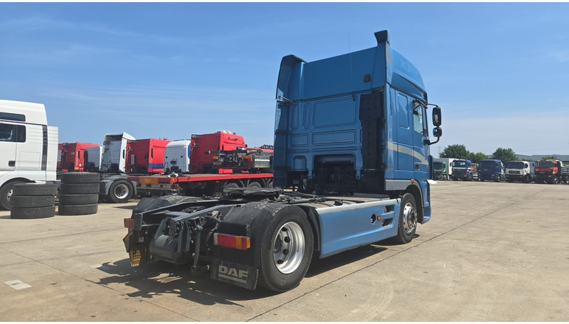 DAF XF 105.460 (BOITE MANUELLE / MANUAL GEARBOX / PARFAIT ETAT / TRES PROPRE) - Камион влекач: слика 5 DAF XF 105.460 (BOITE MANUELLE / MANUAL GEARBOX / PARFAIT ETAT / TRES PROPRE) - Камион влекач: слика 5