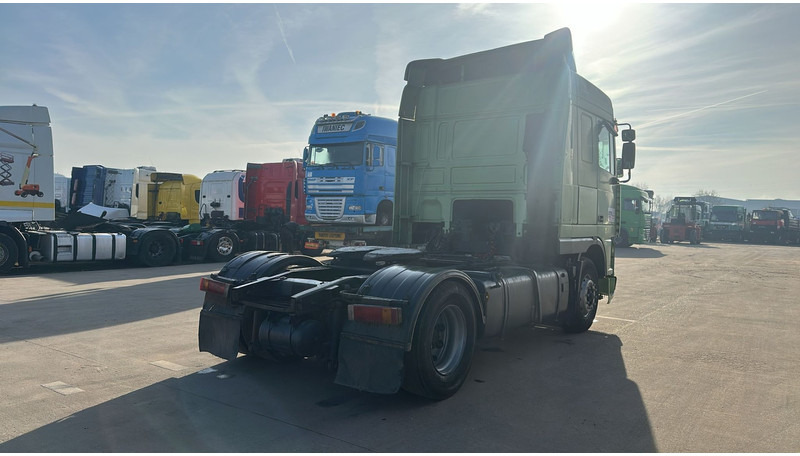 DAF XF 95.430 (EURO 2 / MANUAL PUMP / POMPE MANUELLE / BOITE MANUELLE) - Камион влекач: слика 5 DAF XF 95.430 (EURO 2 / MANUAL PUMP / POMPE MANUELLE / BOITE MANUELLE) - Камион влекач: слика 5