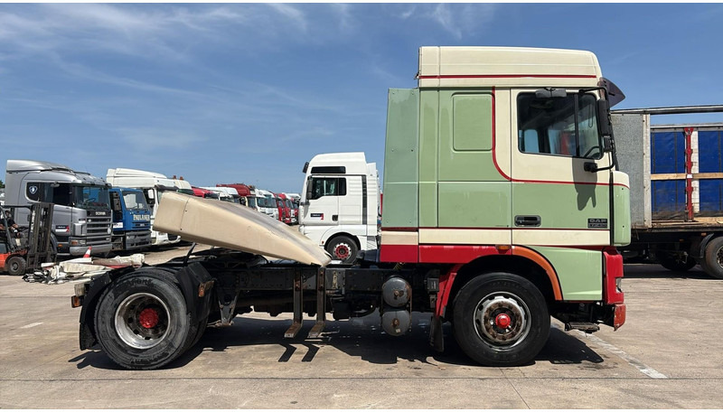 DAF XF 95.430 (EURO 3 / BOITE MANUELLE / MANUAL GEARBOX) - Камион влекач: слика 4 DAF XF 95.430 (EURO 3 / BOITE MANUELLE / MANUAL GEARBOX) - Камион влекач: слика 4