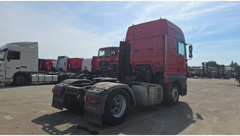 MAN TGA 18.390 (BOITE MANUELLE / MANUAL GEARBOX / PTO / POMPE HYDRAULIQUE) - Камион влекач: слика 5 MAN TGA 18.390 (BOITE MANUELLE / MANUAL GEARBOX / PTO / POMPE HYDRAULIQUE) - Камион влекач: слика 5