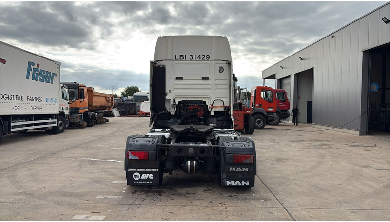 MAN TGA 18.440 (BOITE MANUELLE / PTO / POMPE HYDRAULIQUE / MANUAL GEARBOX / HYDRAULIC PUMP) - Камион влекач: слика 5 MAN TGA 18.440 (BOITE MANUELLE / PTO / POMPE HYDRAULIQUE / MANUAL GEARBOX / HYDRAULIC PUMP) - Камион влекач: слика 5