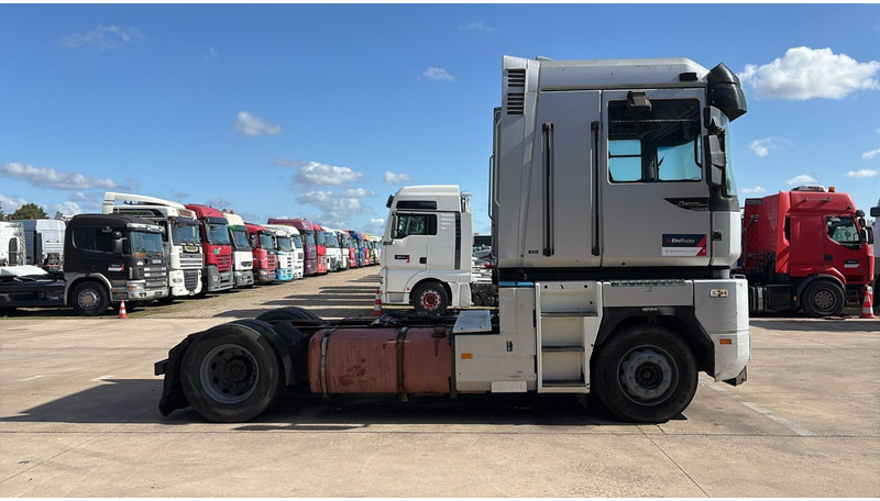 Renault Magnum 430 (POMPE MANUELLE / MANUAL PUMP / BOITE MANUELLE) - Камион влекач: слика 5 Renault Magnum 430 (POMPE MANUELLE / MANUAL PUMP / BOITE MANUELLE) - Камион влекач: слика 5
