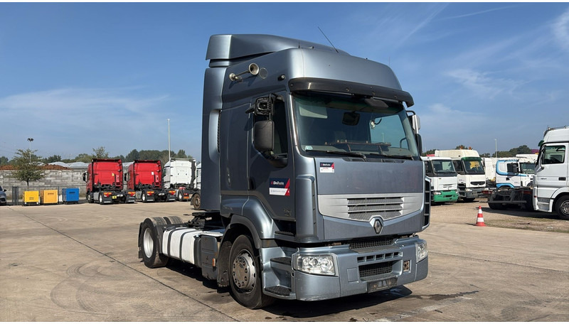 Renault Premium 450 DXI (BOITE MANUELLE / MANUAL GEARBOX) - Камион влекач: слика 2 Renault Premium 450 DXI (BOITE MANUELLE / MANUAL GEARBOX) - Камион влекач: слика 2