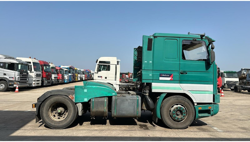 Scania 113-360 (POMPE MANUELLE / MANUAL PUMP / PARFAIT ETAT / PERFECT CONDITION) - Камион влекач: слика 3 Scania 113-360 (POMPE MANUELLE / MANUAL PUMP / PARFAIT ETAT / PERFECT CONDITION) - Камион влекач: слика 3