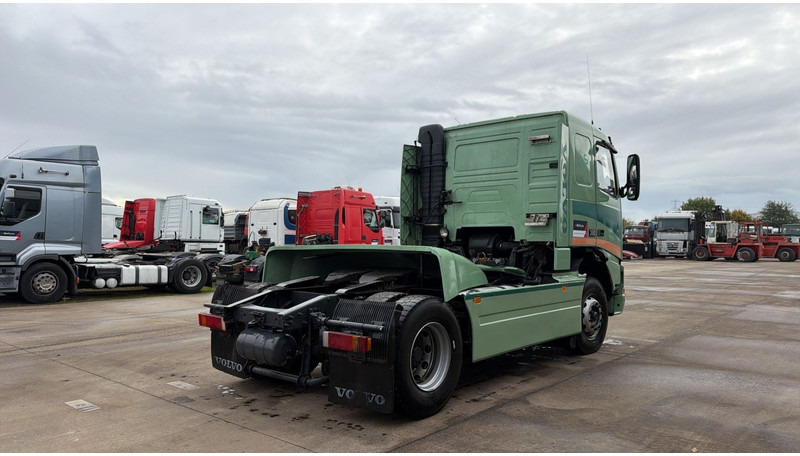 Volvo FH 12.380 (BOITE MANUELLE / MANUAL GEARBOX) - Камион влекач: слика 4 Volvo FH 12.380 (BOITE MANUELLE / MANUAL GEARBOX) - Камион влекач: слика 4