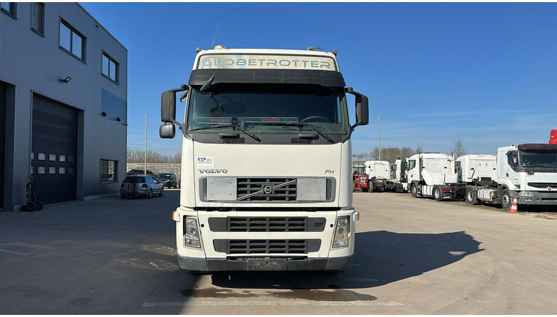 Volvo FH 440 (GOOD CONDITION / BONNE ETAT) - Камион влекач: слика 2 Volvo FH 440 (GOOD CONDITION / BONNE ETAT) - Камион влекач: слика 2
