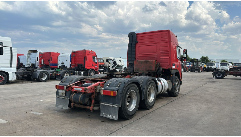 Volvo FM 12 - 420 (6X4 / TRACTEUR ORIGINAL / BOITE MANUELLE / MANUAL GEARBOX / PROPRE) - Камион влекач: слика 5 Volvo FM 12 - 420 (6X4 / TRACTEUR ORIGINAL / BOITE MANUELLE / MANUAL GEARBOX / PROPRE) - Камион влекач: слика 5