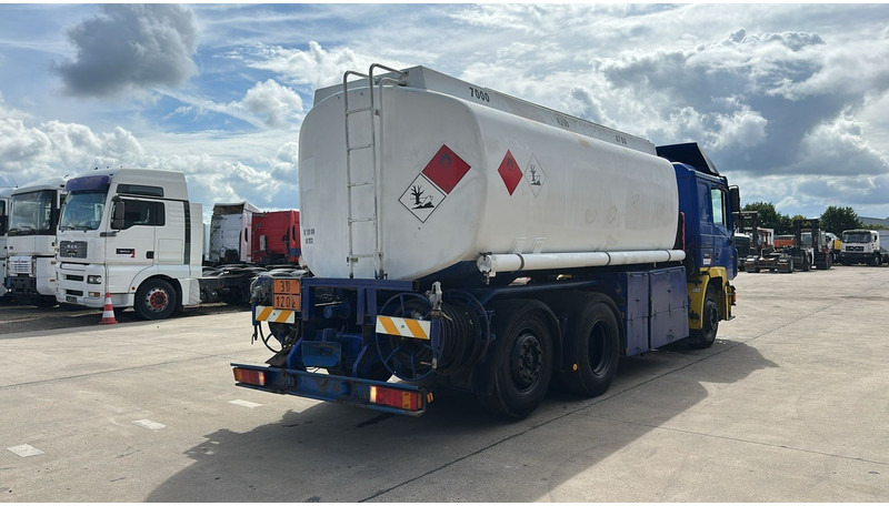 MAN 26.402 (18.000 L / 6X2 / 6 CYLINDER / FRONT STEEL / 3 COMPARTIMENTS) - Камион цистерна: слика 5 MAN 26.402 (18.000 L / 6X2 / 6 CYLINDER / FRONT STEEL / 3 COMPARTIMENTS) - Камион цистерна: слика 5