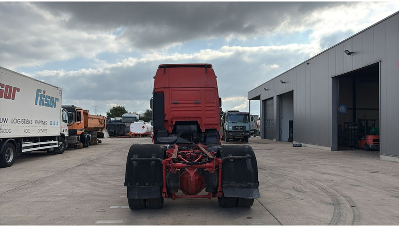 MAN TGA 18.410 (POMPE MANUELLE / MANUAL PUMP / BOITE MANUELLE / MANUAL GEARBOX) - Камион со кабинска шасија: слика 5 MAN TGA 18.410 (POMPE MANUELLE / MANUAL PUMP / BOITE MANUELLE / MANUAL GEARBOX) - Камион со кабинска шасија: слика 5