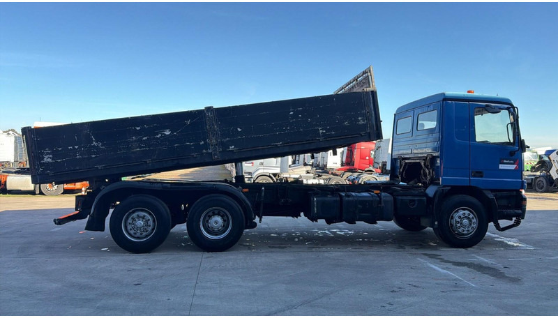 Mercedes-Benz ACTROS 2535 (EPS / BENNE / TIPPER / 8 ROUES / 3 PEDALES) - Кипер: слика 3 Mercedes-Benz ACTROS 2535 (EPS / BENNE / TIPPER / 8 ROUES / 3 PEDALES) - Кипер: слика 3