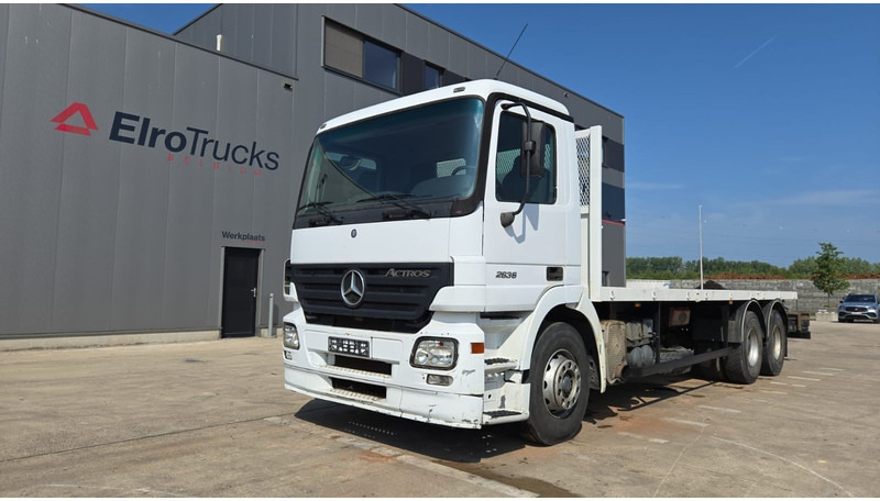 Mercedes-Benz Actros 2636 (6X4 / LAMES / GRAND PONT / MP2 / STEEL SUSP. / BOITE MANUELLE / MANUAL GEARBOX / 9M CHASSIS !!!) - Камион со платформа: слика 1 Mercedes-Benz Actros 2636 (6X4 / LAMES / GRAND PONT / MP2 / STEEL SUSP. / BOITE MANUELLE / MANUAL GEARBOX / 9M CHASSIS !!!) - Камион со платформа: слика 1