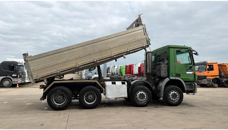 Mercedes-Benz Actros 3246 (EPS / LAMES / GRAND PONT / V6 / MP2 / 3 PEDALES) - Кипер: слика 3 Mercedes-Benz Actros 3246 (EPS / LAMES / GRAND PONT / V6 / MP2 / 3 PEDALES) - Кипер: слика 3