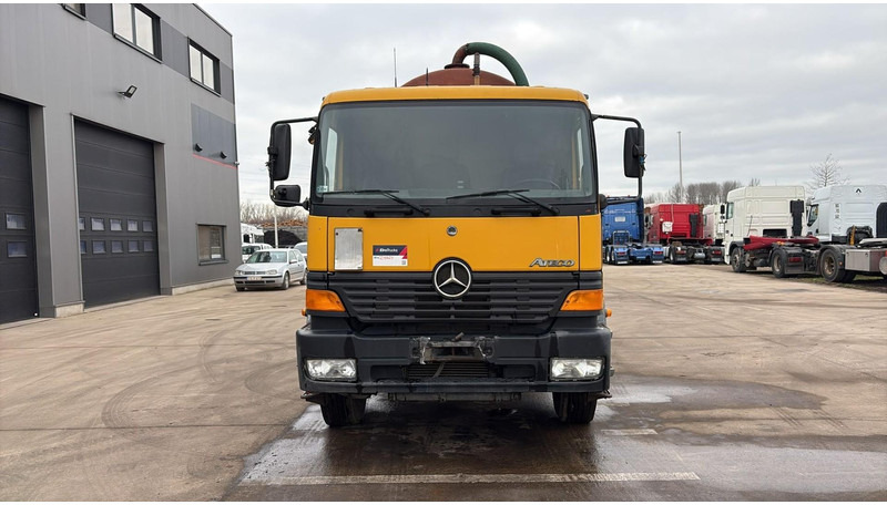 Mercedes-Benz Atego 2528 (18000 L / VIDANGEUR / VACUUM / MANUAL GEARBOX / GRAND PONT / BIG AXLE / 6X2) - Вакуумски камион: слика 2 Mercedes-Benz Atego 2528 (18000 L / VIDANGEUR / VACUUM / MANUAL GEARBOX / GRAND PONT / BIG AXLE / 6X2) - Вакуумски камион: слика 2