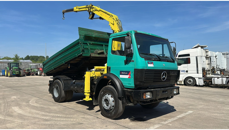 Mercedes-Benz SK 1722 (4X4 / LAMES / GRAND PONT / GRUE / TRES PROPRE / BIG HUB / STEEL SUSP. / V6) - Кипер, Камион со кран: слика 3 Mercedes-Benz SK 1722 (4X4 / LAMES / GRAND PONT / GRUE / TRES PROPRE / BIG HUB / STEEL SUSP. / V6) - Кипер, Камион со кран: слика 3